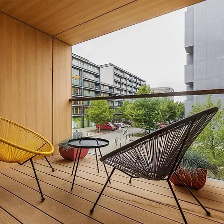 Noclegi4u Wola * وارسو