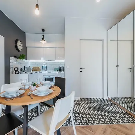 Noclegi4u Wola Warschau